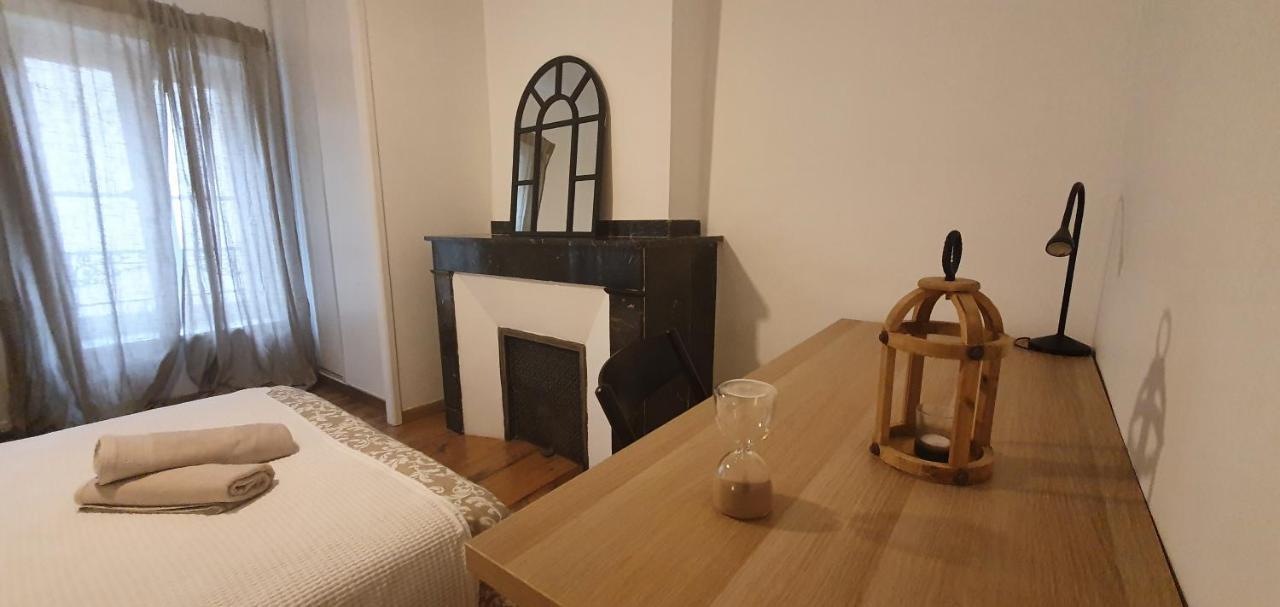 Santocha : Appartement En Plein Coeur De Ville ! 卡尔卡松 外观 照片