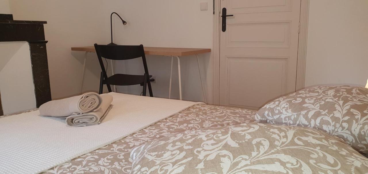 Santocha : Appartement En Plein Coeur De Ville ! 卡尔卡松 外观 照片